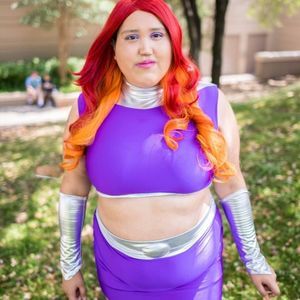 Meet your Posher, Selena